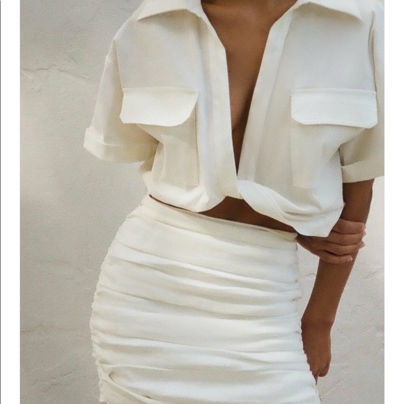 Zara Tops - Zara stretch linen-blend white crop top, XS